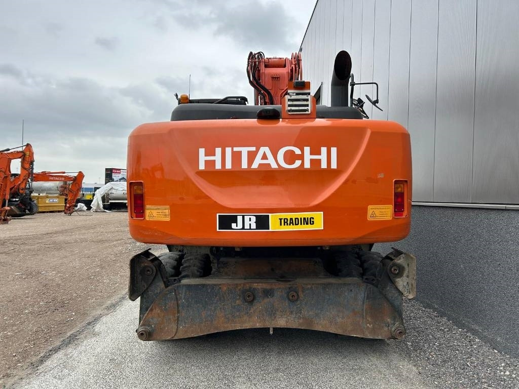 Hitachi ZX220W-5B - Колесен багер: снимка 3 Hitachi ZX220W-5B - Колесен багер: снимка 3