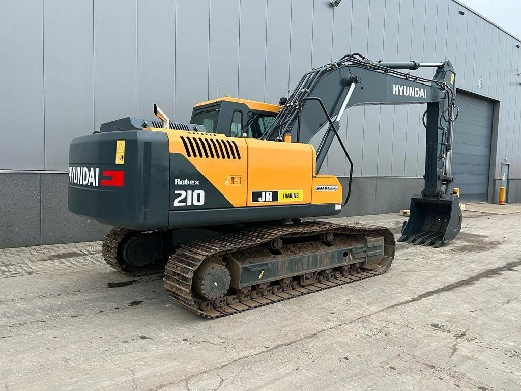 Hyundai R 210 - Верижен багер: снимка 5 Hyundai R 210 - Верижен багер: снимка 5
