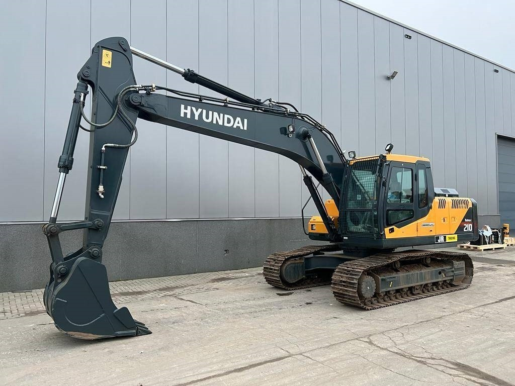 Hyundai R 210 - Верижен багер: снимка 2 Hyundai R 210 - Верижен багер: снимка 2