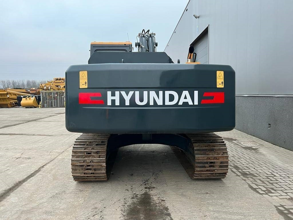 Hyundai R 210 - Верижен багер: снимка 4 Hyundai R 210 - Верижен багер: снимка 4