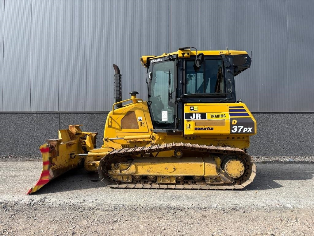 Komatsu D37 PX-23 - Булдозер: снимка 2 Komatsu D37 PX-23 - Булдозер: снимка 2