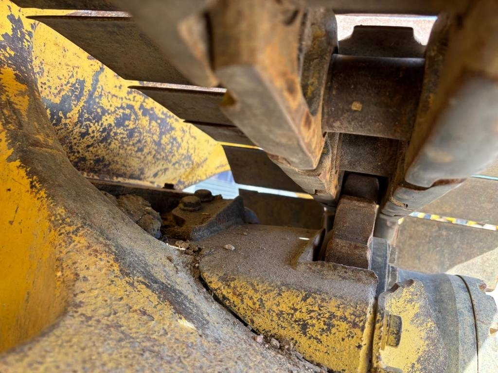 Булдозер Komatsu D37 PX-23: снимка 29