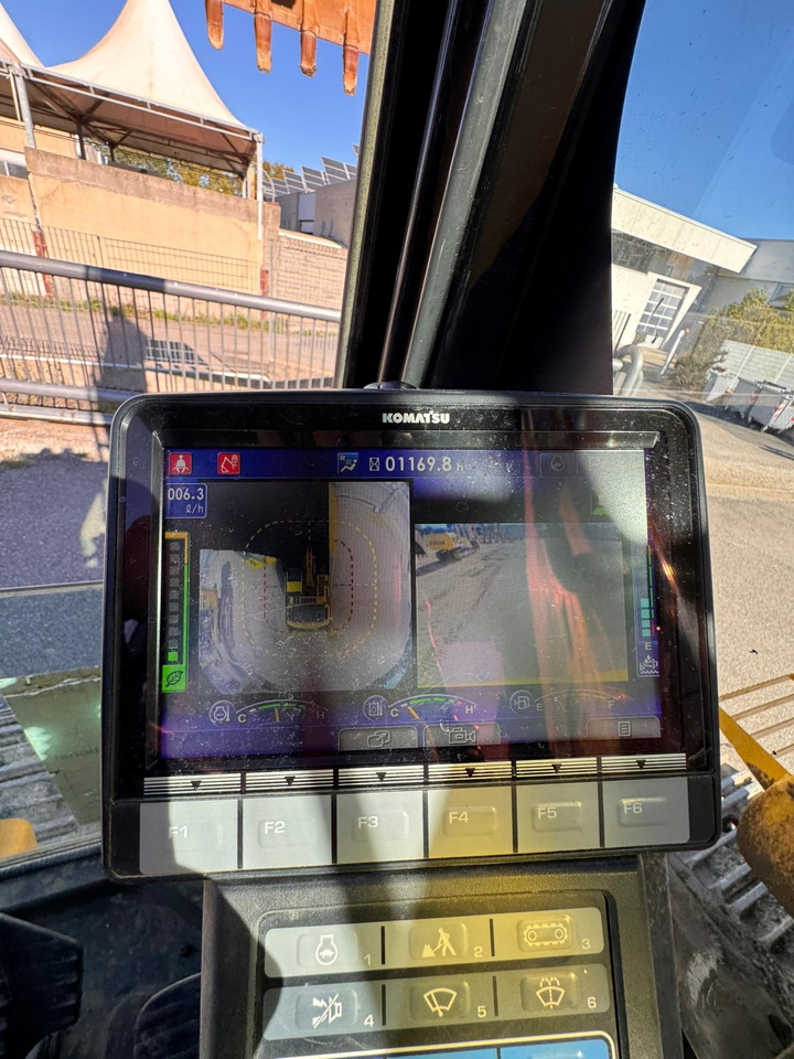 KOMATSU PC210 NLC-11 - Багер: снимка 3 KOMATSU PC210 NLC-11 - Багер: снимка 3