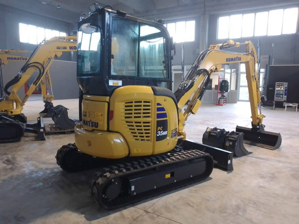 KOMATSU PC35MR-5 - Мини багер: снимка 2 KOMATSU PC35MR-5 - Мини багер: снимка 2