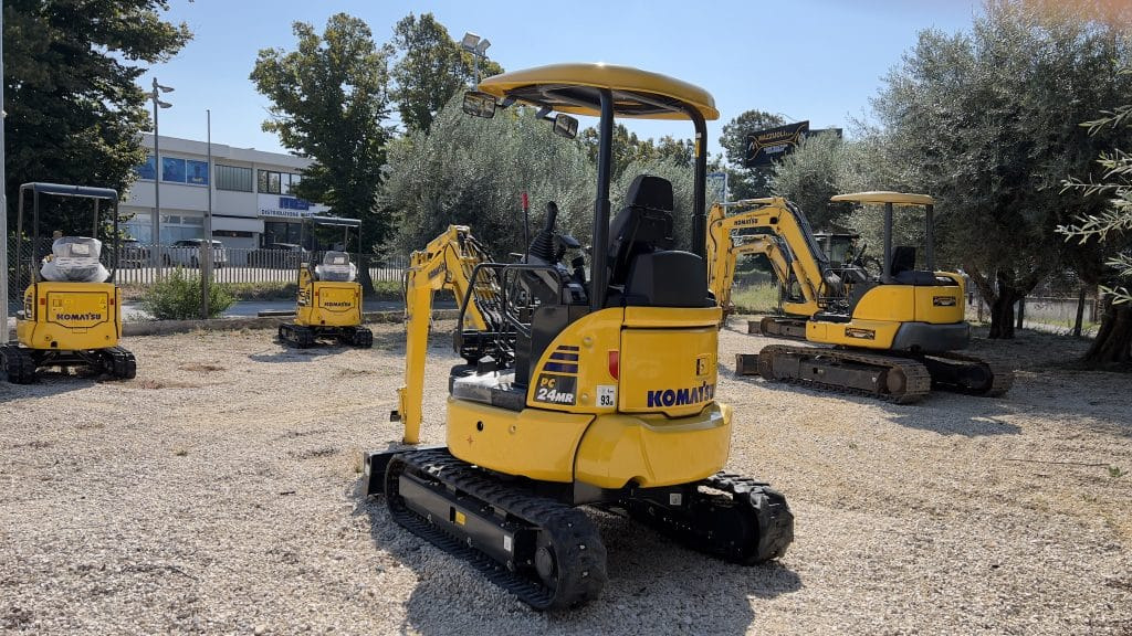 Komatsu PC24MR-5 (tettuccio) - Мини багер: снимка 2 Komatsu PC24MR-5 (tettuccio) - Мини багер: снимка 2