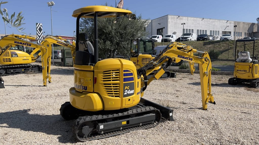 Komatsu PC24MR-5 (tettuccio) - Мини багер: снимка 4 Komatsu PC24MR-5 (tettuccio) - Мини багер: снимка 4