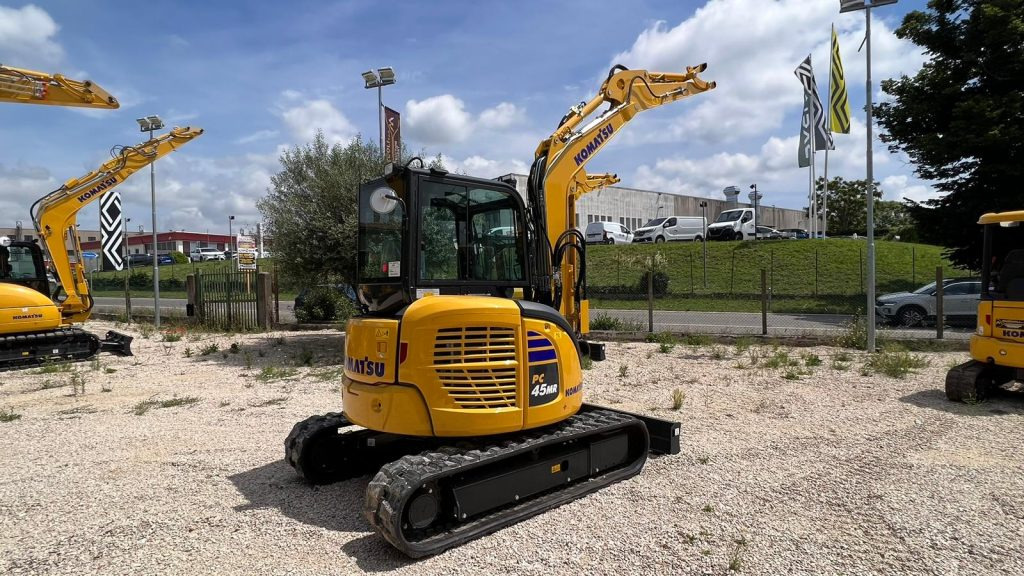Komatsu PC45 MR-5 - Мини багер: снимка 1 Komatsu PC45 MR-5 - Мини багер: снимка 1