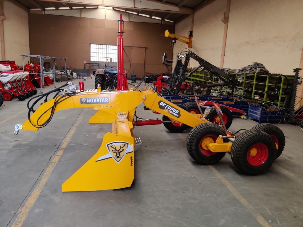 Novatar Laser Controlled Land Leveler - Машина за обработка на почвата: снимка 5 Novatar Laser Controlled Land Leveler - Машина за обработка на почвата: снимка 5