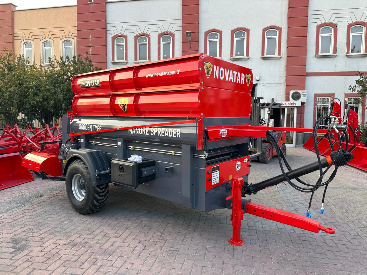 Novatar MANURE SPREADER FOR TREES AND GREENHOUSE - Разпръсквач за оборски тор: снимка 2 Novatar MANURE SPREADER FOR TREES AND GREENHOUSE - Разпръсквач за оборски тор: снимка 2