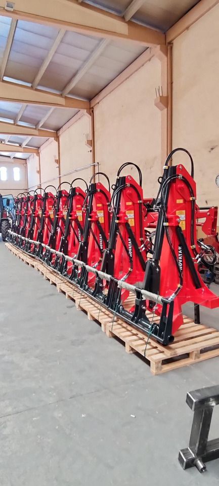 Novatar Tractor Rear Loader - Трактор: снимка 3 Novatar Tractor Rear Loader - Трактор: снимка 3