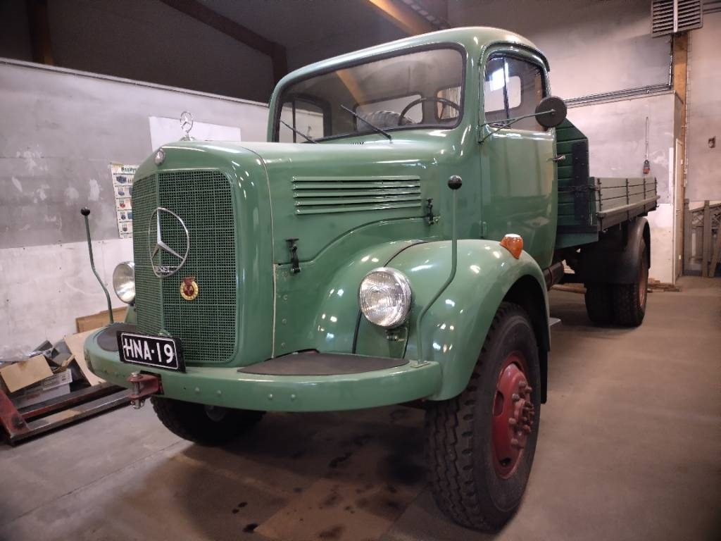 Mercedes-Benz 4x4 Kippilava,museo rekisterissä - Самосвал камион: снимка 2 Mercedes-Benz 4x4 Kippilava,museo rekisterissä - Самосвал камион: снимка 2
