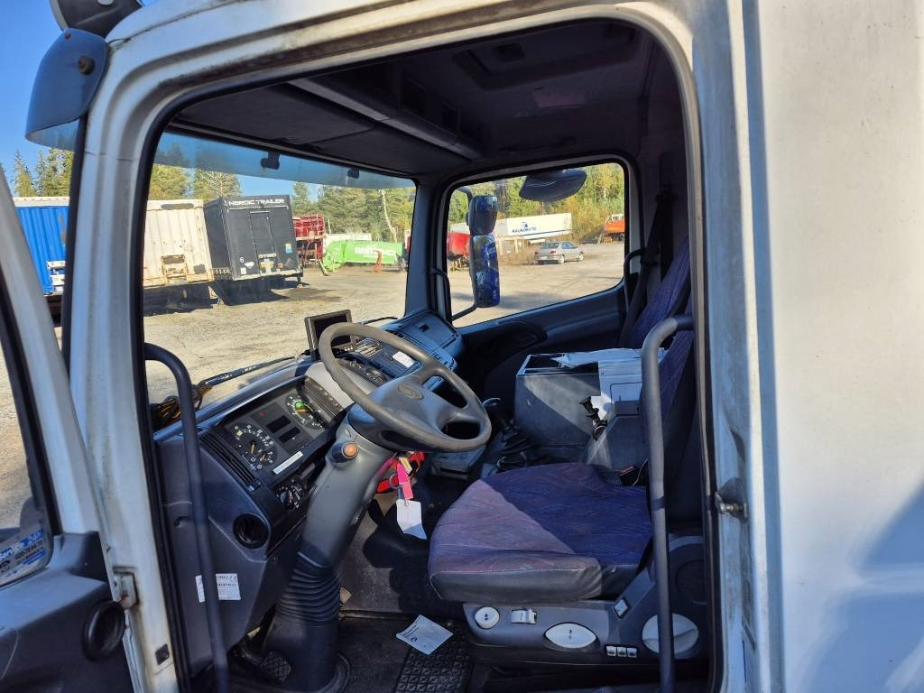 Mercedes-Benz Atego 1223 umpikori+pl nostin - Камион фургон: снимка 5 Mercedes-Benz Atego 1223 umpikori+pl nostin - Камион фургон: снимка 5