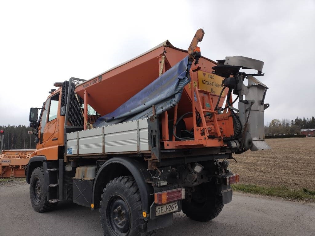 Mercedes-Benz Unimog ,hiekoitin,aura,kippilava - Снегорин: снимка 4 Mercedes-Benz Unimog ,hiekoitin,aura,kippilava - Снегорин: снимка 4