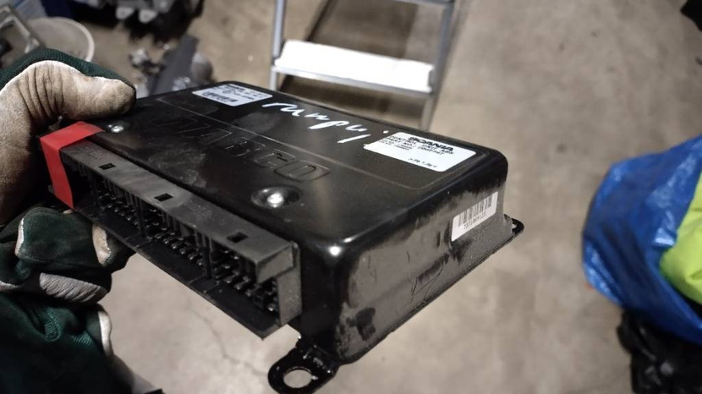 Scania ABS control unit - Електрическа система за Камион: снимка 2 Scania ABS control unit - Електрическа система за Камион: снимка 2