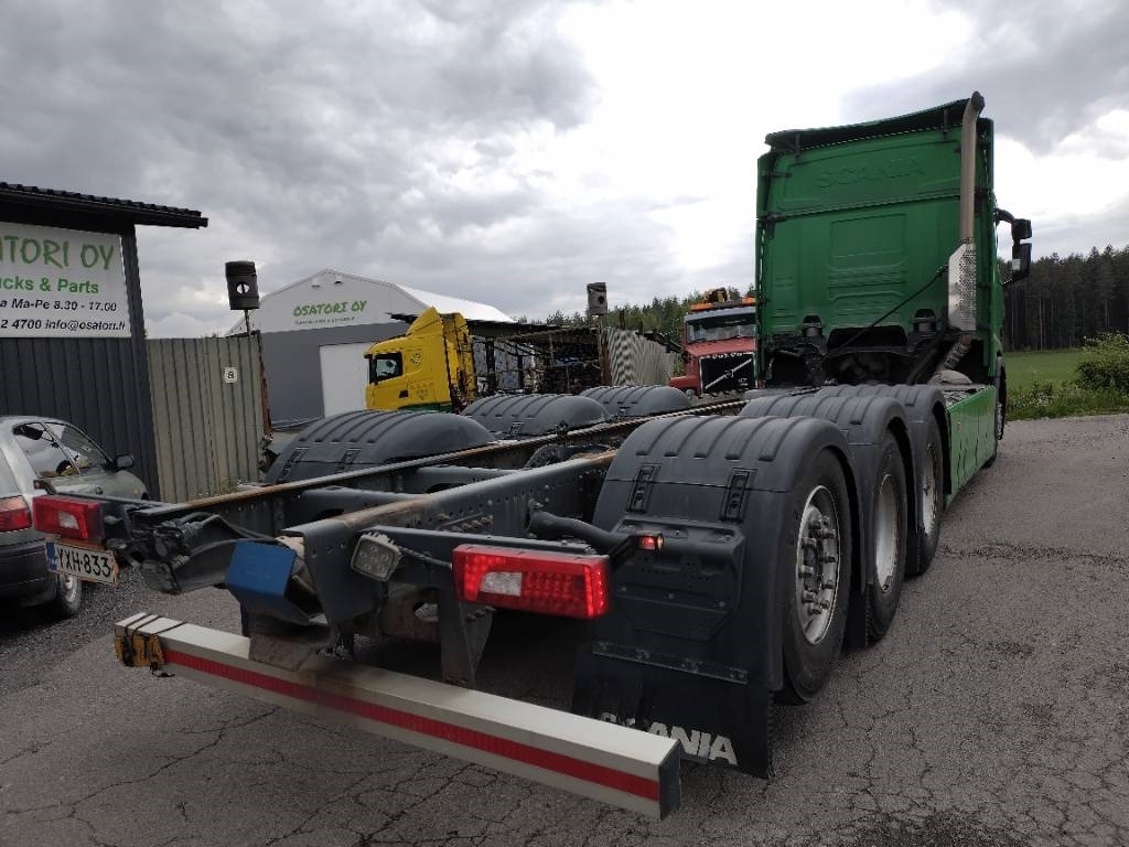 Scania R580 8x4 alusta 710tkm!! - Шаси кабина: снимка 3 Scania R580 8x4 alusta 710tkm!! - Шаси кабина: снимка 3