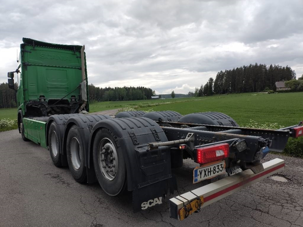 Scania R580 8x4 alusta 710tkm!! - Шаси кабина: снимка 4 Scania R580 8x4 alusta 710tkm!! - Шаси кабина: снимка 4