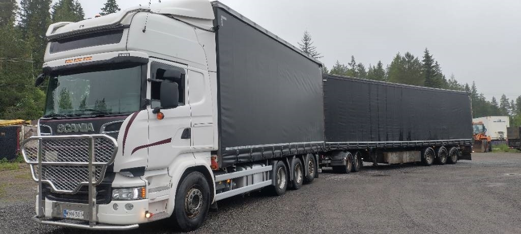 Scania R580 8x4 kapellilava+Dolly+kärry 76tn juna - Камион с брезент: снимка 1 Scania R580 8x4 kapellilava+Dolly+kärry 76tn juna - Камион с брезент: снимка 1