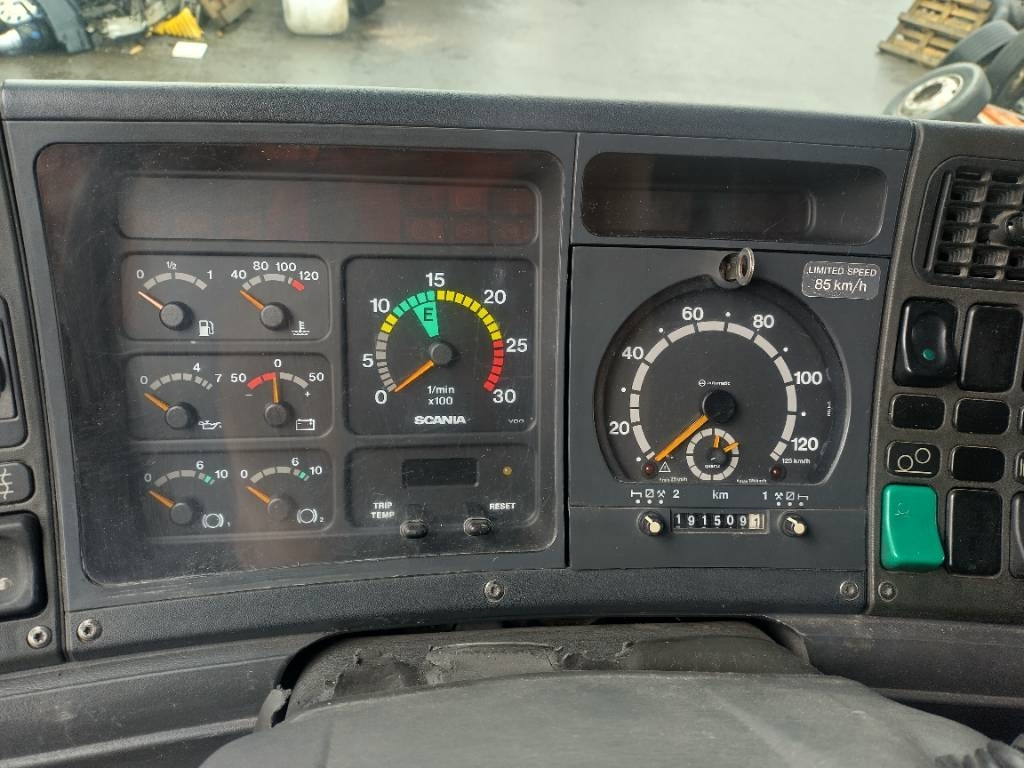 Scania R164 6x2 vetoauto,täysilma,manuaali - Влекач: снимка 3 Scania R164 6x2 vetoauto,täysilma,manuaali - Влекач: снимка 3