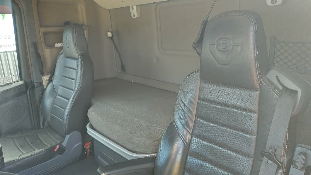 Влекач Scania R520 6x2 väliteliveturi,hyvät varusteet: снимка 8
