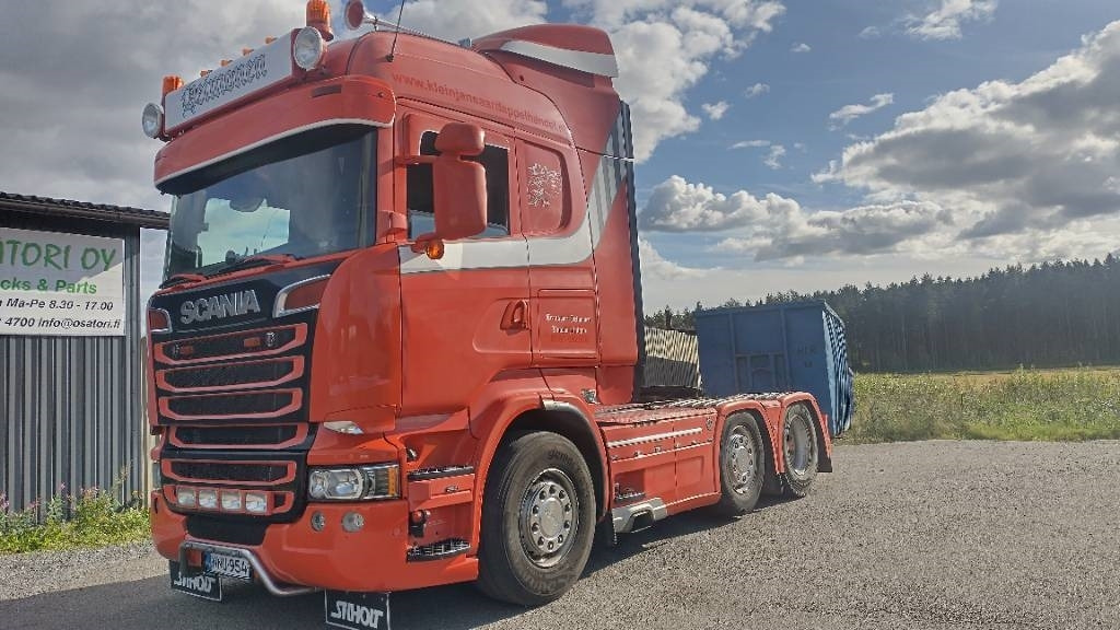 Scania R520 6x2 väliteliveturi,hyvät varusteet - Влекач: снимка 1 Scania R520 6x2 väliteliveturi,hyvät varusteet - Влекач: снимка 1