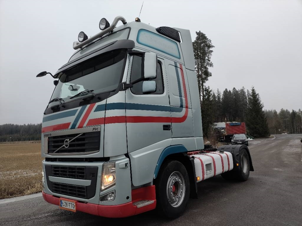 Volvo FH13 460 euro5 veturi täysilmaj. - Влекач: снимка 1 Volvo FH13 460 euro5 veturi täysilmaj. - Влекач: снимка 1