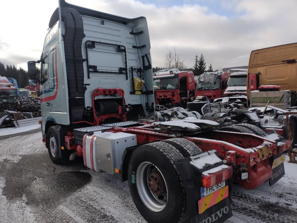 Volvo FH16 660 4x2 vetoauto - Влекач: снимка 3 Volvo FH16 660 4x2 vetoauto - Влекач: снимка 3