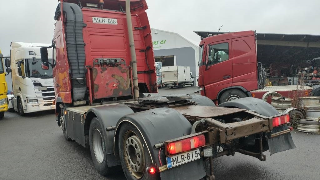 Volvo FH480 6x2 takateli veturi, hydrauliikka,manuaali - Влекач: снимка 3 Volvo FH480 6x2 takateli veturi, hydrauliikka,manuaali - Влекач: снимка 3