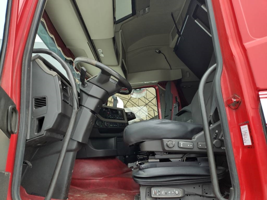 Volvo FH500 6x4 nouseva ja katkeva teliveto,Hydr!! - Влекач: снимка 5 Volvo FH500 6x4 nouseva ja katkeva teliveto,Hydr!! - Влекач: снимка 5