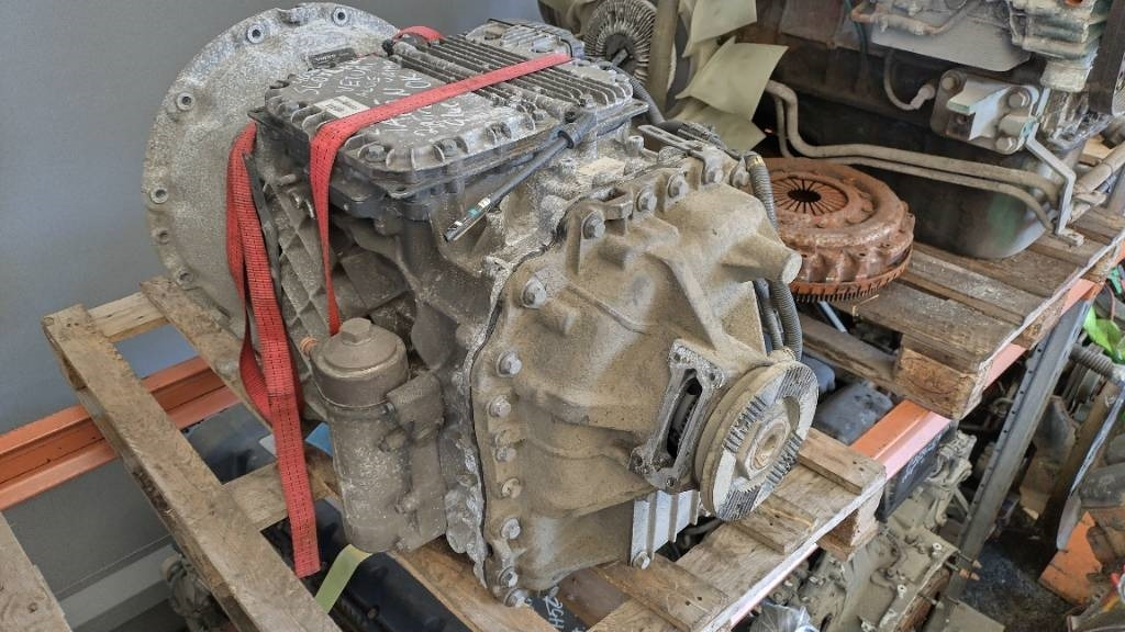 Volvo AT2612F dual pumpulla,320tkm - Скоростна кутия за Камион: снимка 1 Volvo AT2612F dual pumpulla,320tkm - Скоростна кутия за Камион: снимка 1