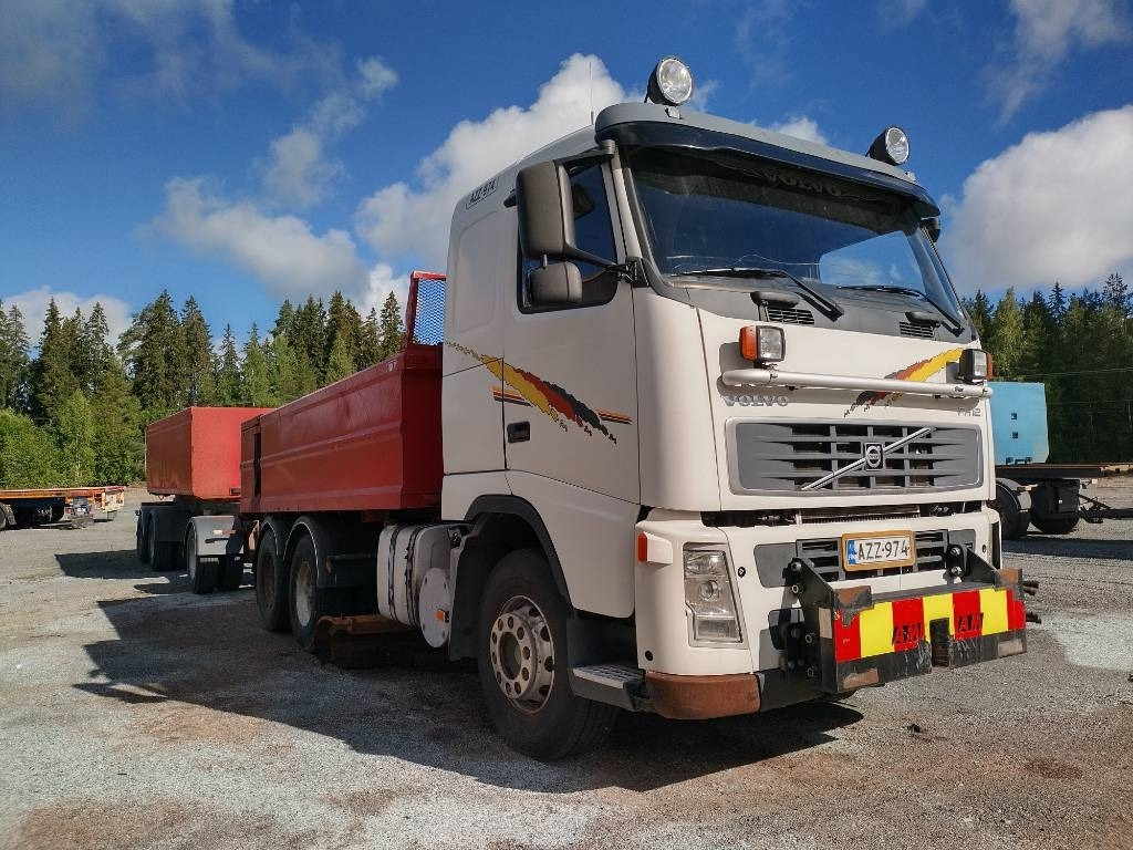 Volvo FH12 aurausvarustus,kasettilava+ Kome kasettikärry - Самосвал камион: снимка 2 Volvo FH12 aurausvarustus,kasettilava+ Kome kasettikärry - Самосвал камион: снимка 2
