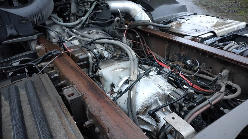 Volvo FH13 6x2 alusta, manuaalivaihteisto - Шаси кабина: снимка 5 Volvo FH13 6x2 alusta, manuaalivaihteisto - Шаси кабина: снимка 5