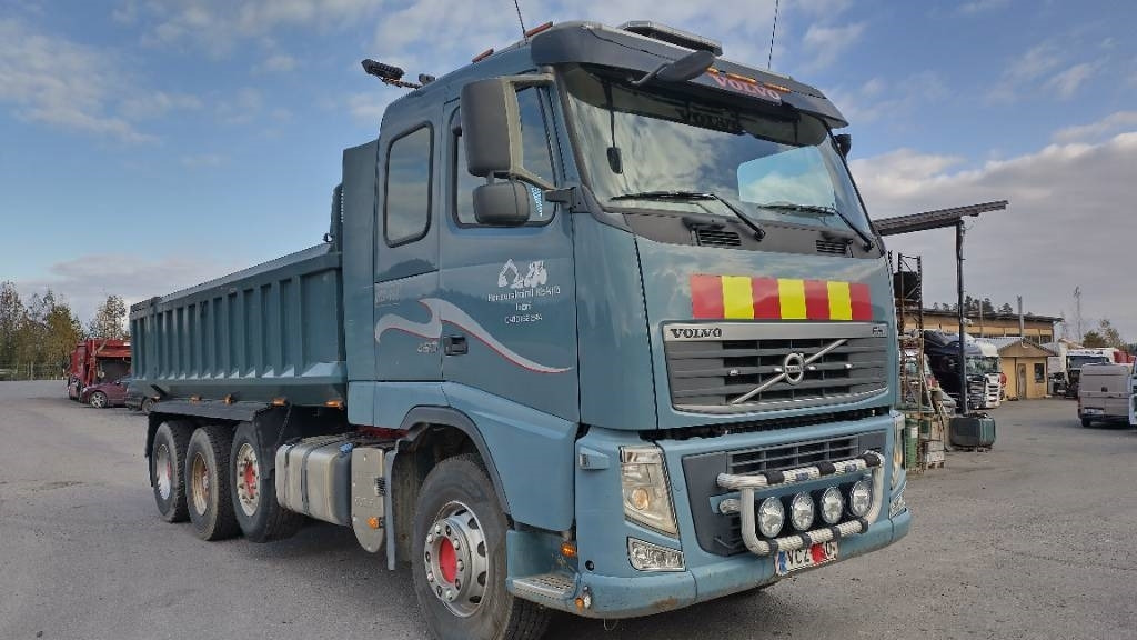Volvo FH13 8x4 autom.kasettilava - Самосвал камион: снимка 2 Volvo FH13 8x4 autom.kasettilava - Самосвал камион: снимка 2