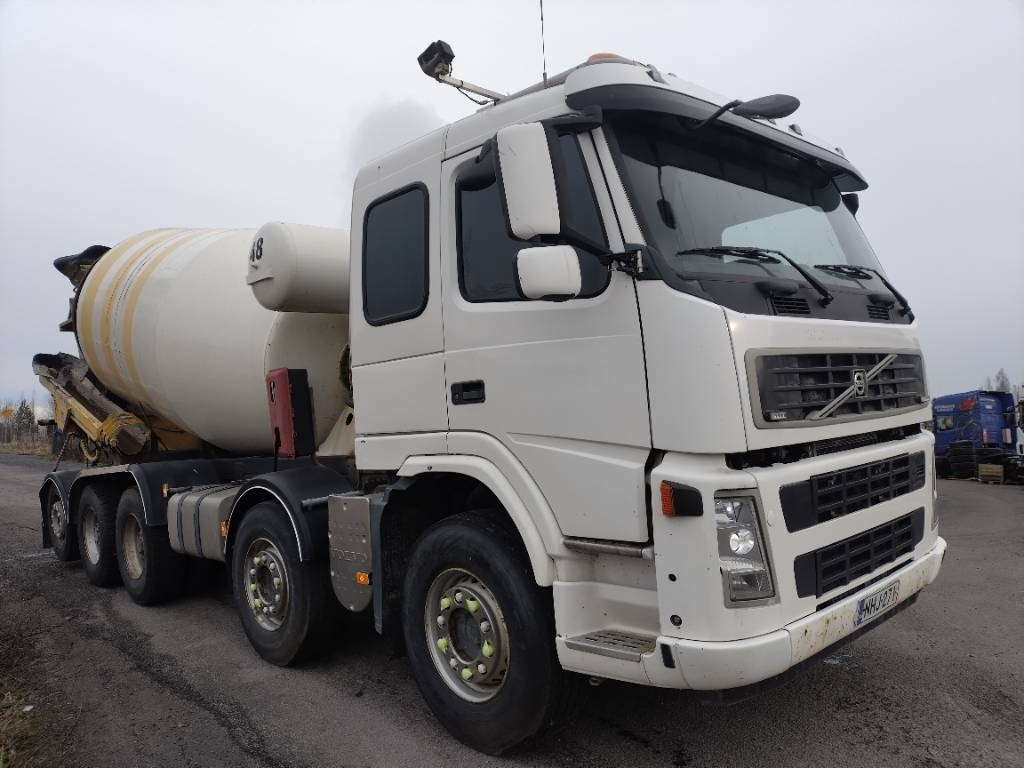 Volvo FM13 10*4 betoniauto,ränni - Бетоновоз: снимка 2 Volvo FM13 10*4 betoniauto,ränni - Бетоновоз: снимка 2