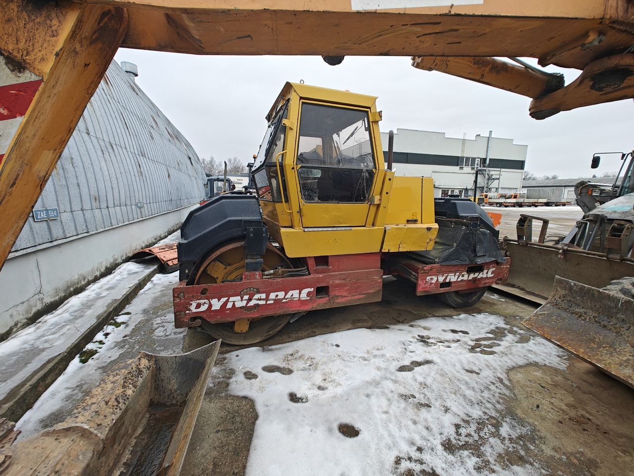 DYNAPAC CC421 - Пътен валяк: снимка 3 DYNAPAC CC421 - Пътен валяк: снимка 3
