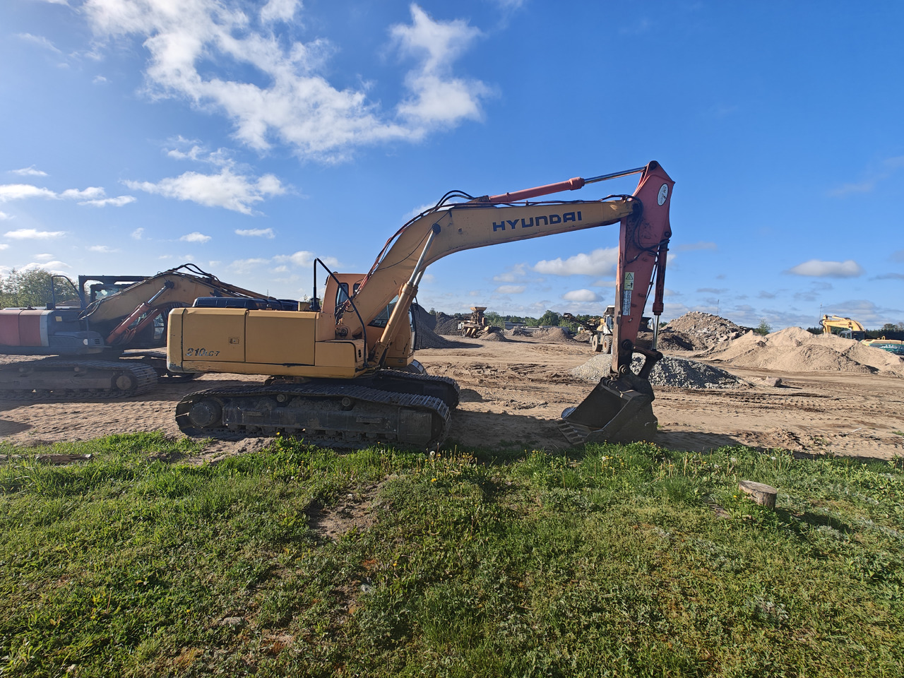 Hyundai Robex 210LC-7 - Верижен багер: снимка 2 Hyundai Robex 210LC-7 - Верижен багер: снимка 2