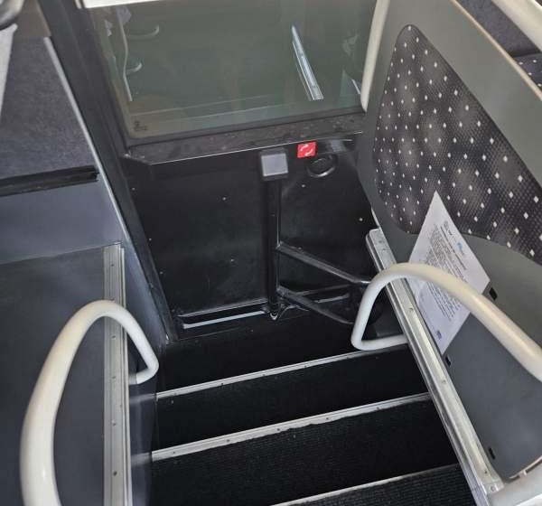 Irisbus ARWAY / KLIMATYZACJA/ PODWÓJNE SZYBY BOCZNE - Междуградски автобус: снимка 3 Irisbus ARWAY / KLIMATYZACJA/ PODWÓJNE SZYBY BOCZNE - Междуградски автобус: снимка 3