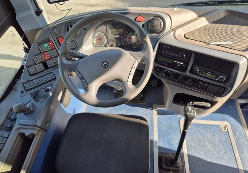 Irisbus RECREO/ SPROWADZONY/ KLIMA / 225 000 KM - Междуградски автобус: снимка 2 Irisbus RECREO/ SPROWADZONY/ KLIMA / 225 000 KM - Междуградски автобус: снимка 2