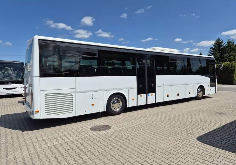 Iveco CROSSWAY / SPROWADZONY / EURO 6 / KLIMA - Междуградски автобус: снимка 4 Iveco CROSSWAY / SPROWADZONY / EURO 6 / KLIMA - Междуградски автобус: снимка 4