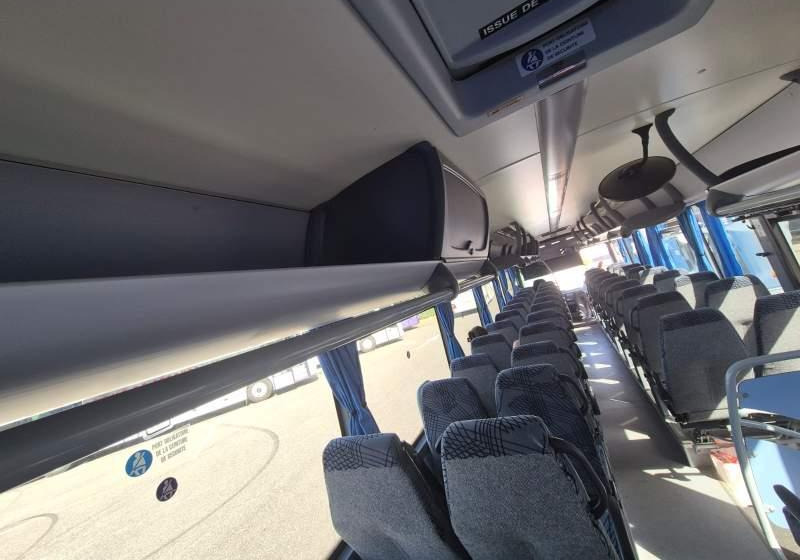 Iveco CROSSWAY/ SPROWADZONY / KLIMA / 64 MIEJSCA - Междуградски автобус: снимка 3 Iveco CROSSWAY/ SPROWADZONY / KLIMA / 64 MIEJSCA - Междуградски автобус: снимка 3