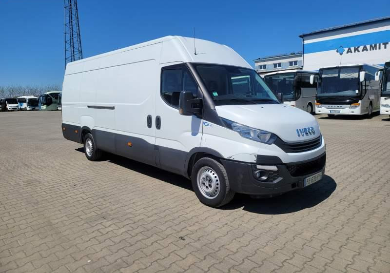Iveco DAILY 35-140 / SPROWADZONY Z FRANCJI / TEMPOMAT - Товарен бус: снимка 4 Iveco DAILY 35-140 / SPROWADZONY Z FRANCJI / TEMPOMAT - Товарен бус: снимка 4
