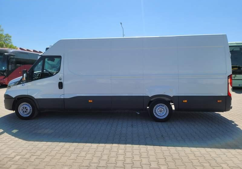 Iveco DAILY 35-140 / SPROWADZONY Z FRANCJI / TEMPOMAT - Товарен бус: снимка 5 Iveco DAILY 35-140 / SPROWADZONY Z FRANCJI / TEMPOMAT - Товарен бус: снимка 5