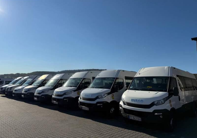 Iveco DAILY / CRAFTER / SPRINTER / WING / 23 MIEJSCA - Микробус, Пътнически бус: снимка 1 Iveco DAILY / CRAFTER / SPRINTER / WING / 23 MIEJSCA - Микробус, Пътнически бус: снимка 1