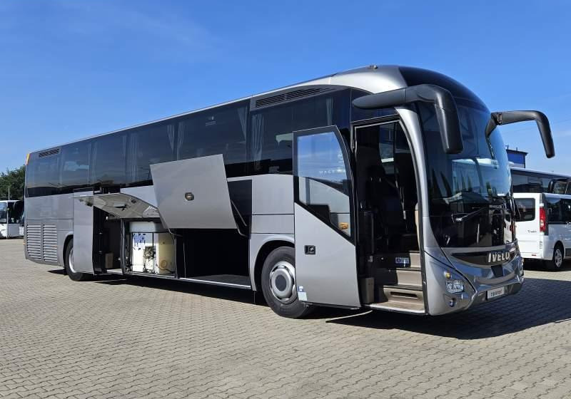Iveco MAGELYS HD / SPROWADZONY/ MANUAL/ EURO 6 - Туристически автобус: снимка 3 Iveco MAGELYS HD / SPROWADZONY/ MANUAL/ EURO 6 - Туристически автобус: снимка 3