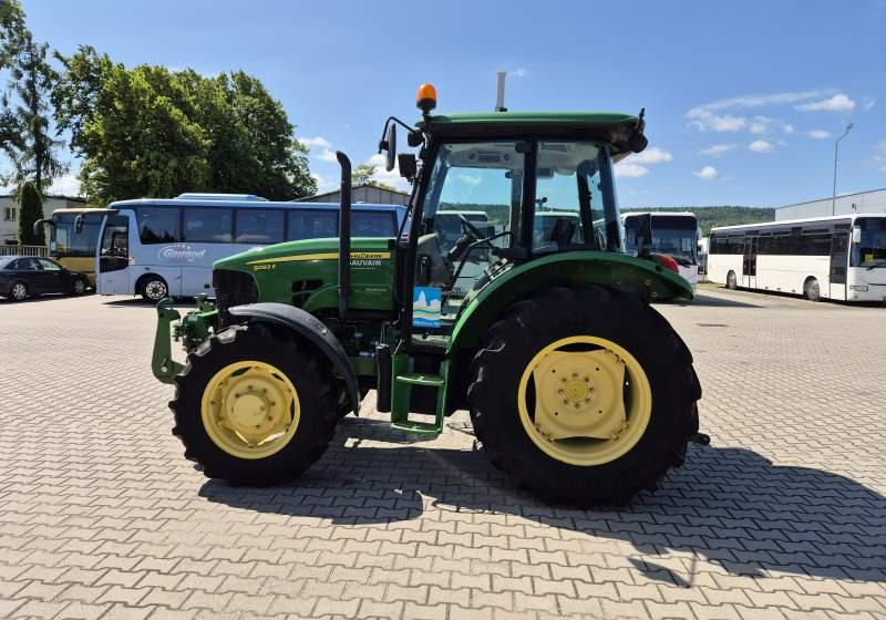 JonDeere 5083 E / SPROWADZONY / 1734 MTH / KLIMATYZACJA - Трактор: снимка 5 JonDeere 5083 E / SPROWADZONY / 1734 MTH / KLIMATYZACJA - Трактор: снимка 5