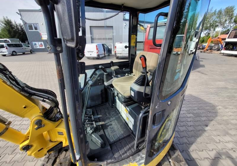 Верижен багер Komatsu PC55MR-3 / SPROWADZONA / 4 380 MTH: снимка 11
