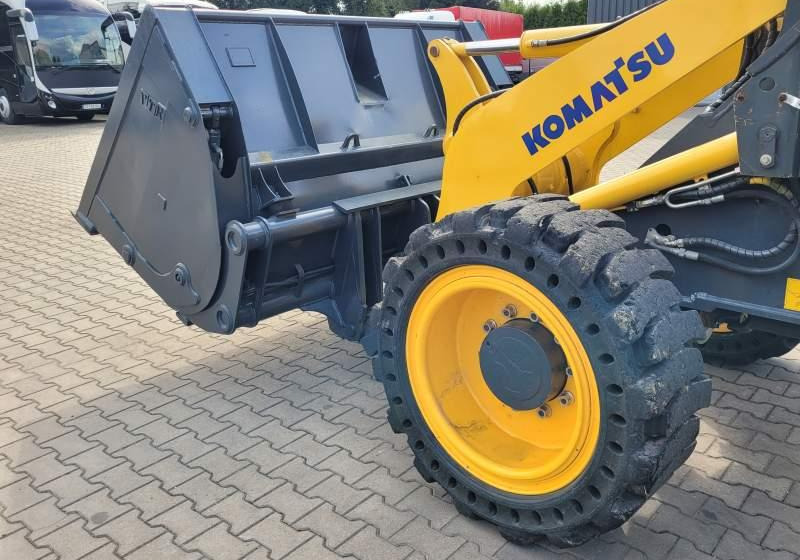 Komatsu WA1 100M / SPROWADZONA Z FRANCJI/ 6 300 MTH - Колесен товарач: снимка 4 Komatsu WA1 100M / SPROWADZONA Z FRANCJI/ 6 300 MTH - Колесен товарач: снимка 4