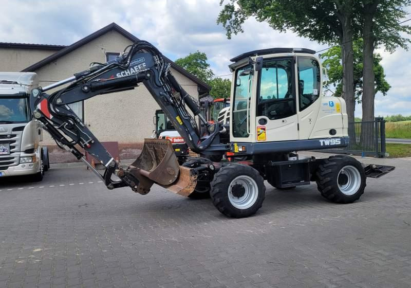 Schaeff TW95 / SPROWADZONA Z FRANCJI/ 6 500 MTH - Колесен багер: снимка 1 Schaeff TW95 / SPROWADZONA Z FRANCJI/ 6 500 MTH - Колесен багер: снимка 1