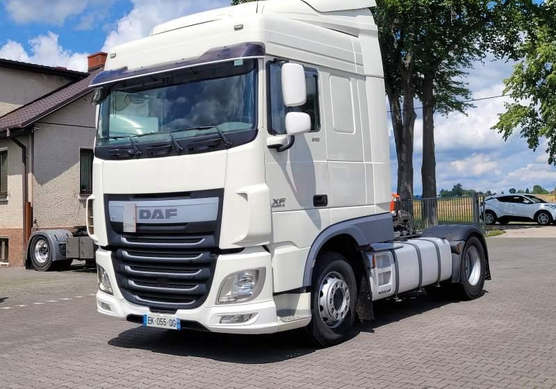 Лизинг на  DAF XF510 SPACE CAB / SPROWADZONY / MANUAL / RETARDER DAF XF510 SPACE CAB / SPROWADZONY / MANUAL / RETARDER: снимка 14
