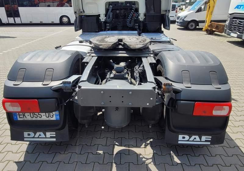 Лизинг на  DAF XF510 SPACE CAB / SPROWADZONY / MANUAL / RETARDER DAF XF510 SPACE CAB / SPROWADZONY / MANUAL / RETARDER: снимка 10