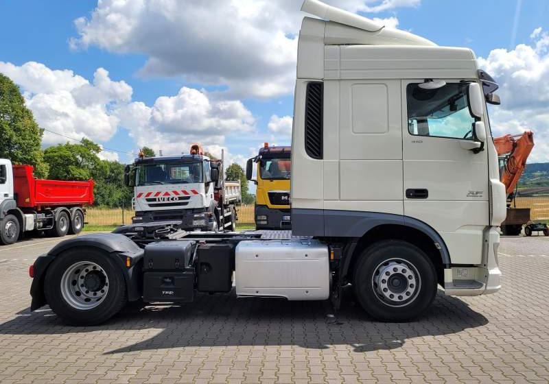 Лизинг на  DAF XF510 SPACE CAB / SPROWADZONY / MANUAL / RETARDER DAF XF510 SPACE CAB / SPROWADZONY / MANUAL / RETARDER: снимка 8